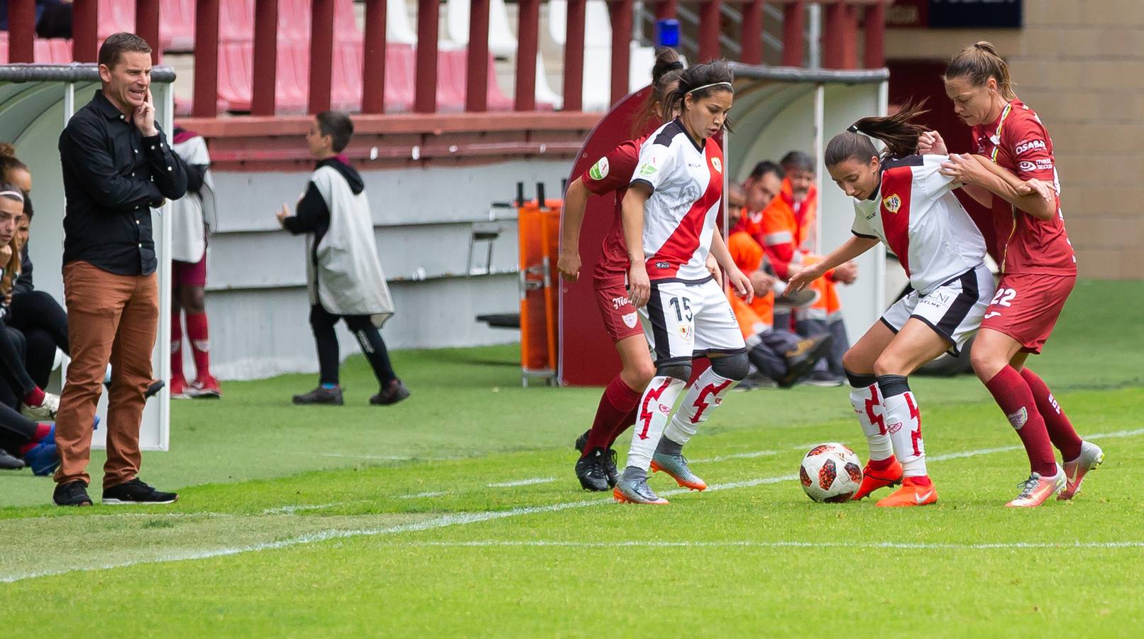 Fotos: Vital triunfo del EDF ante el Rayo (3-0)