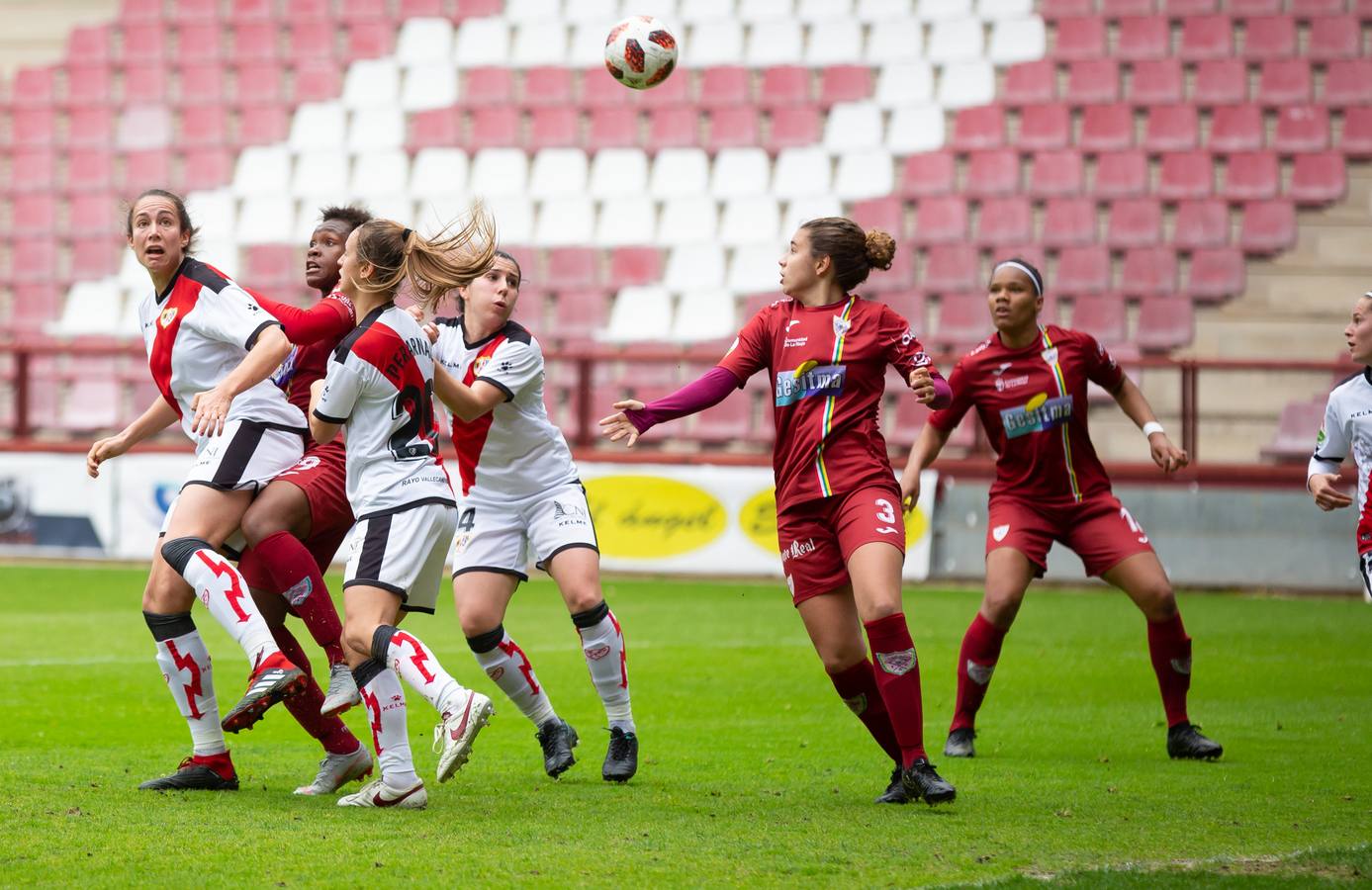 Fotos: Vital triunfo del EDF ante el Rayo (3-0)