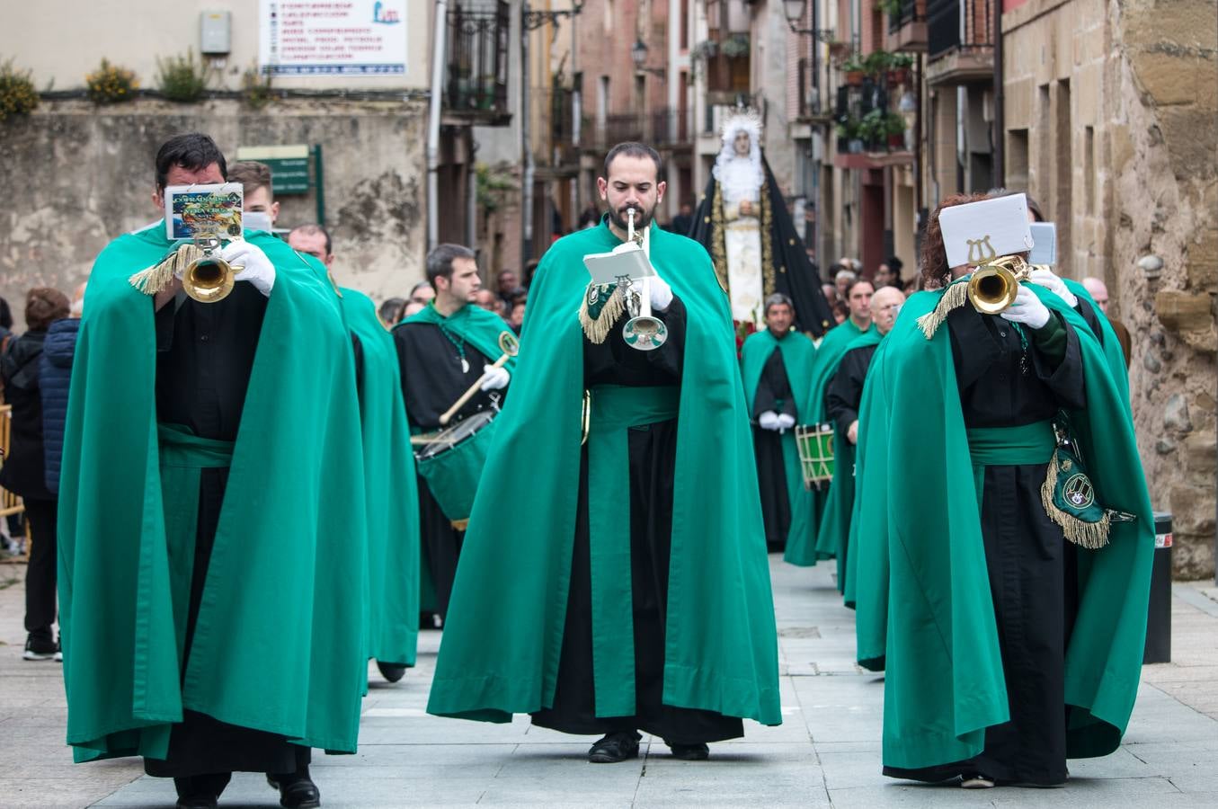 Fotos: Procesión del Resucitado, en Santo Domingo de la Calzada