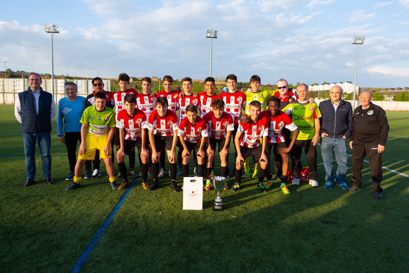 Fotos: La SDL gana su torneo