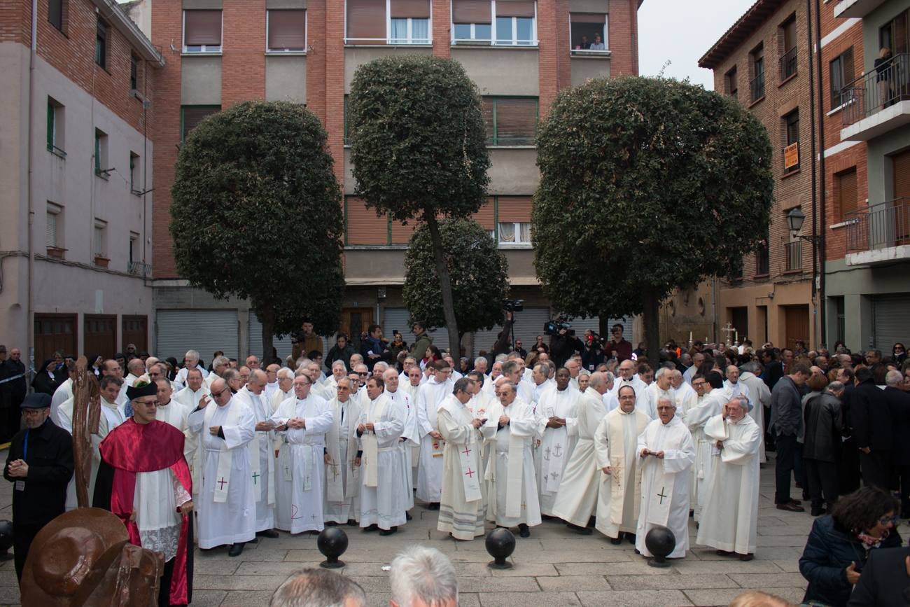 El cardenal Ricardo Blázquez y el obispo Carlos Escribano presidieron la inauguración del Año Jubilar y la apertura de la puerta del Perdón.