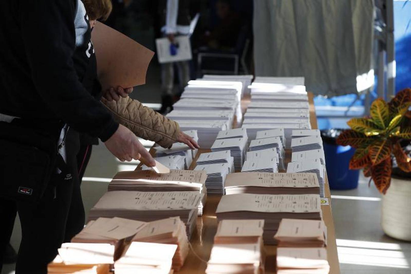 Fotos de la jornada electoral, candidatos y anécdotas en las votaciones de las elecciones generales 28A