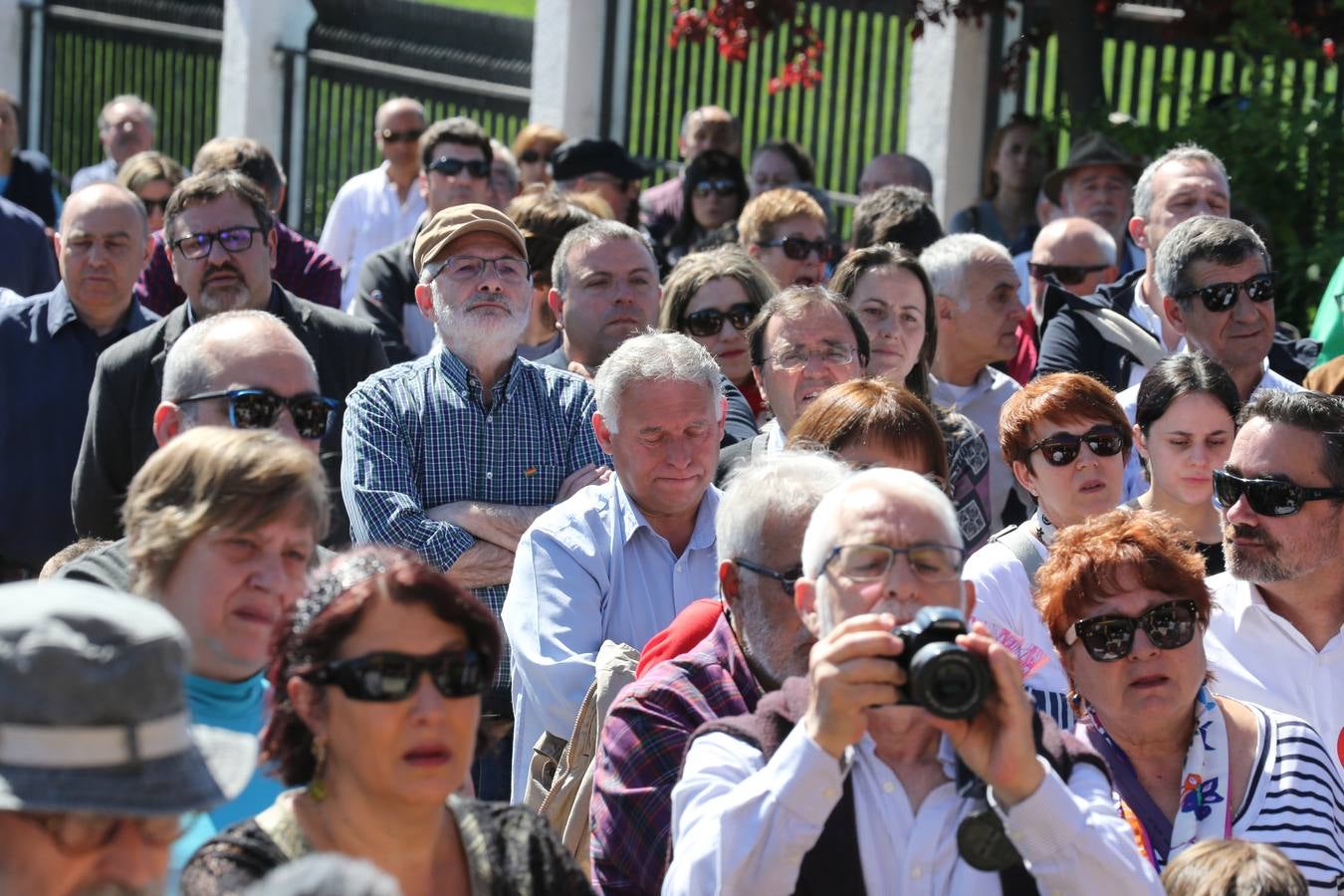 En el acto de hoy han participado, junto a los miembros de la asociación, representantes de sindicatos y partidos políticos