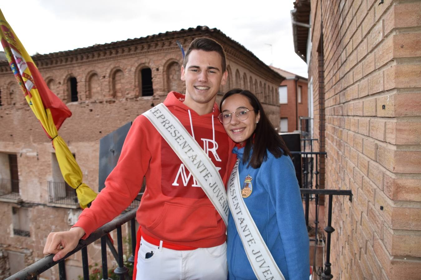 Tras el disparo del cohete la charanga Strapalucio ha recorrido el pueblo.