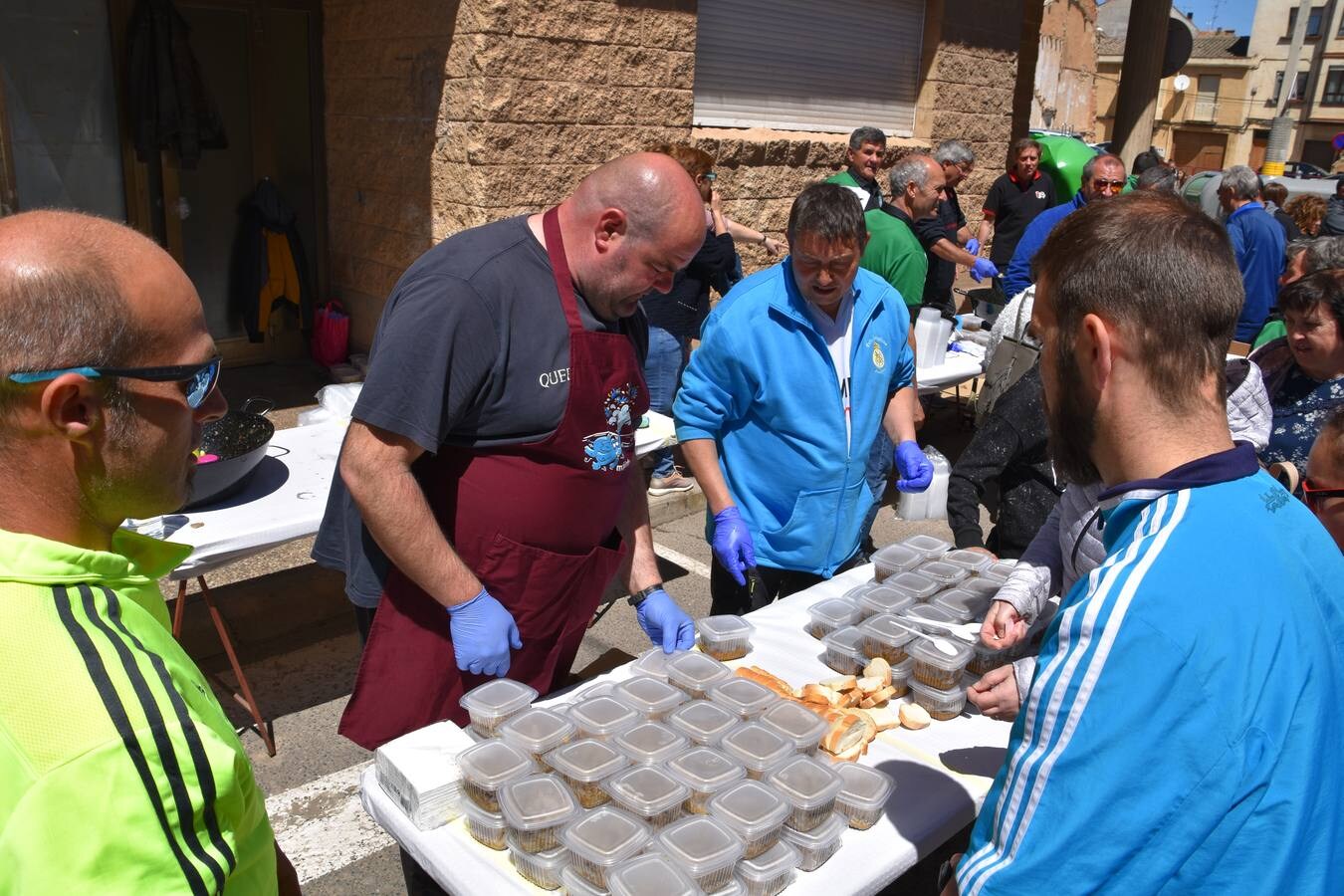 Concurso de calderetas de champiñones y setas y feria intercultural de Pradejón (feria Fungitur 2019).