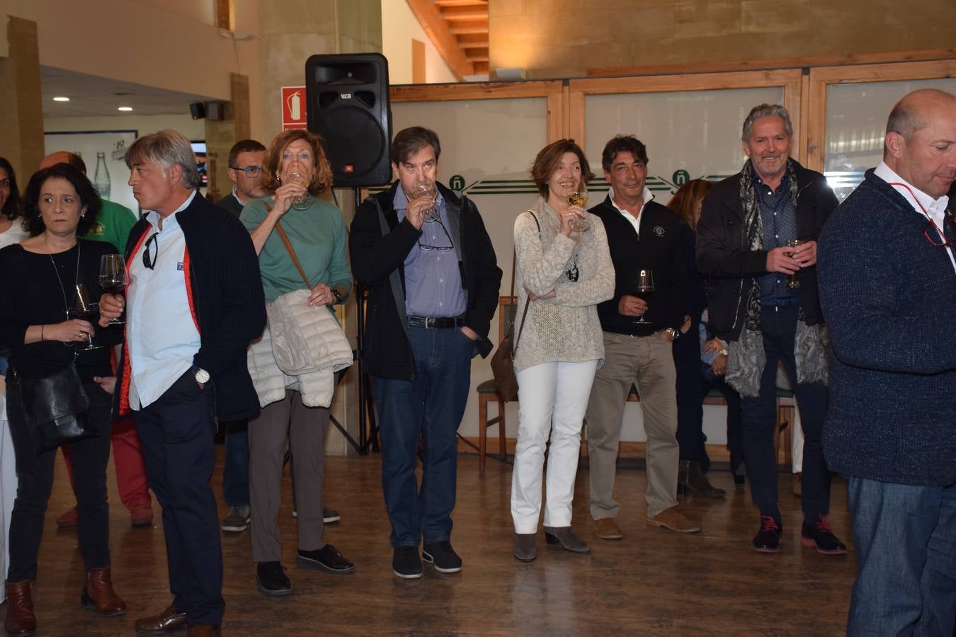 Los participantes en el Torneo Finca Valpiedra, de la Liga de Golf y Vino, disfrutaron de una cata de vinos de la bodega.