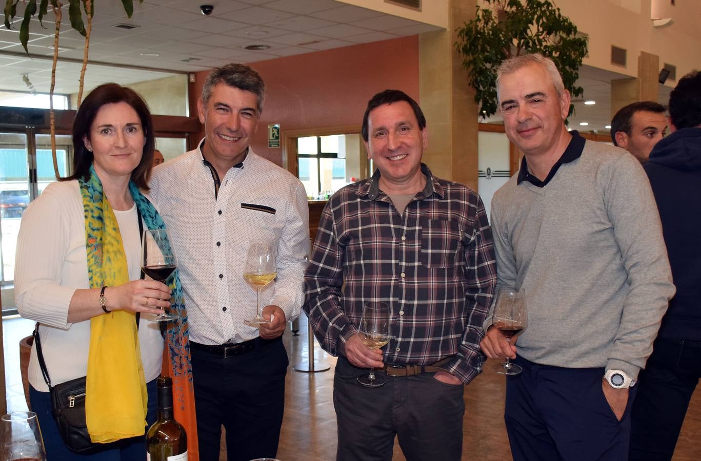 Los participantes en el Torneo Finca Valpiedra, de la Liga de Golf y Vino, disfrutaron de una cata de vinos de la bodega.