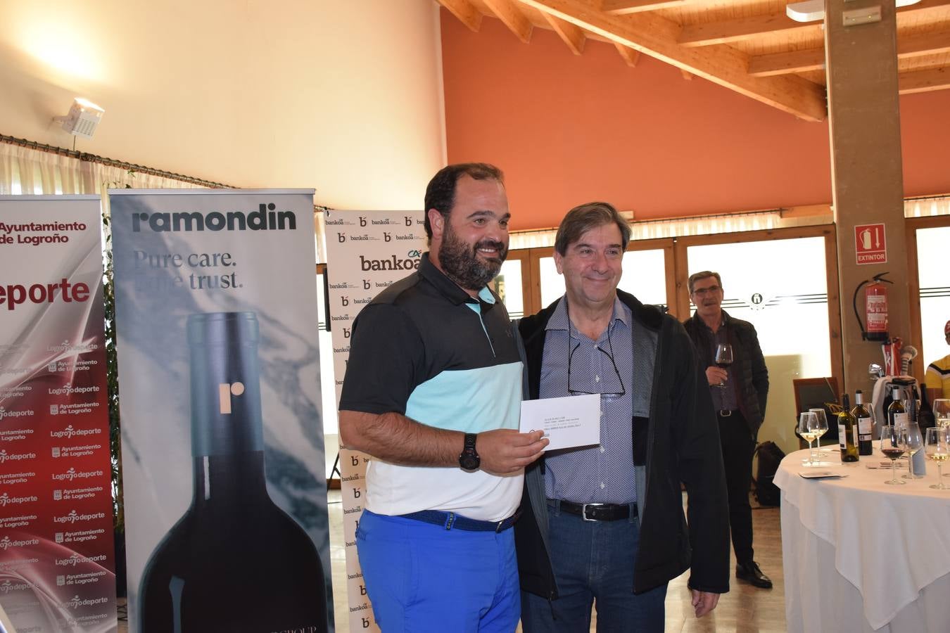 Entrega de premios del Torneo Finca Valpiedra, de la Liga de Golf y Vino.