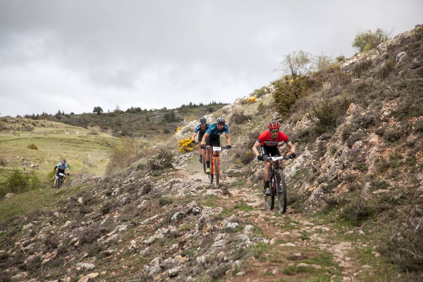 Fotos: Segunda etapa de La Rioja Bike Race (II)