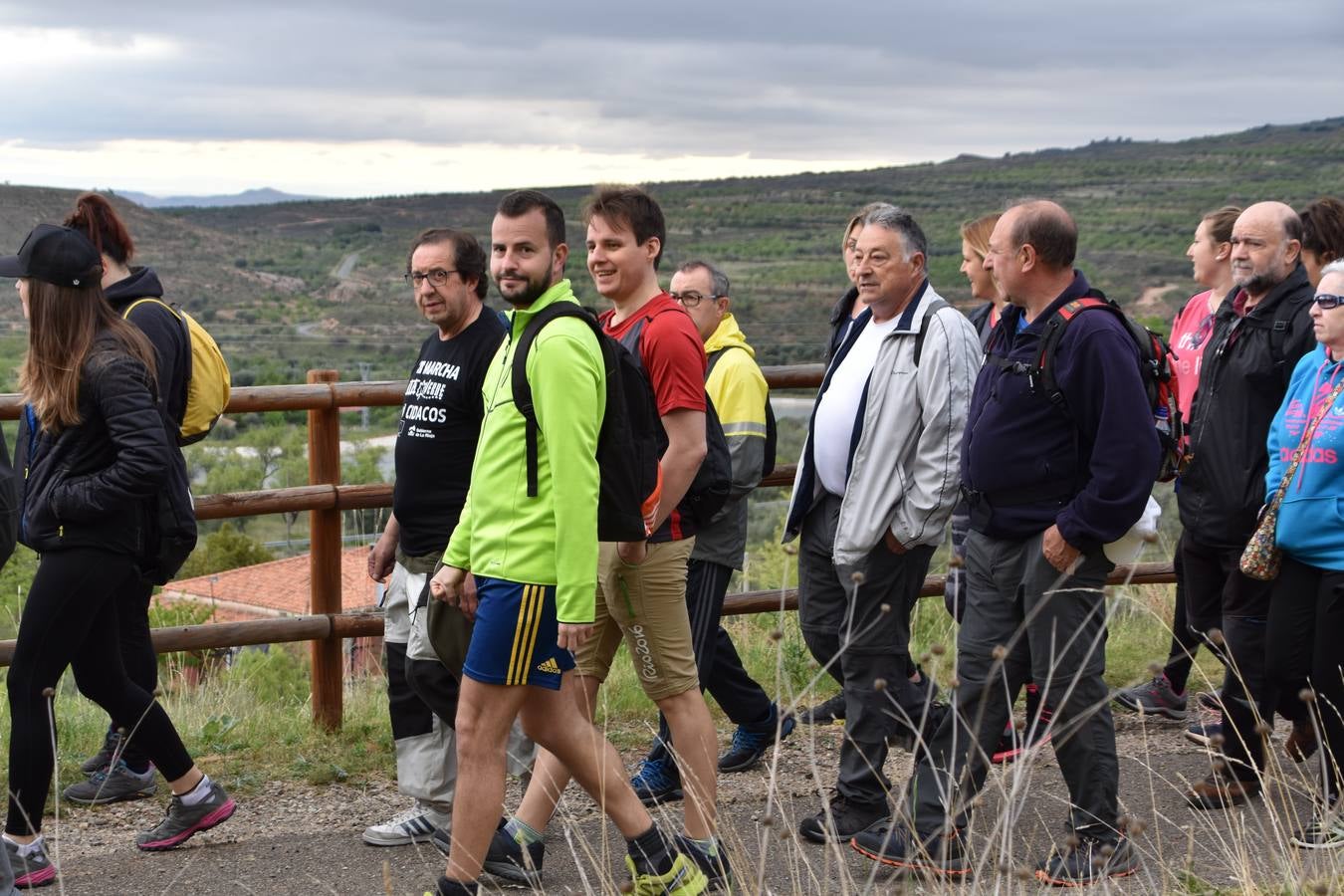 Participan más de 700 personas.