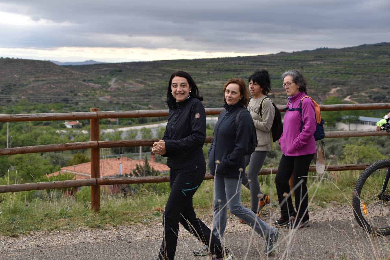 Participan más de 700 personas.