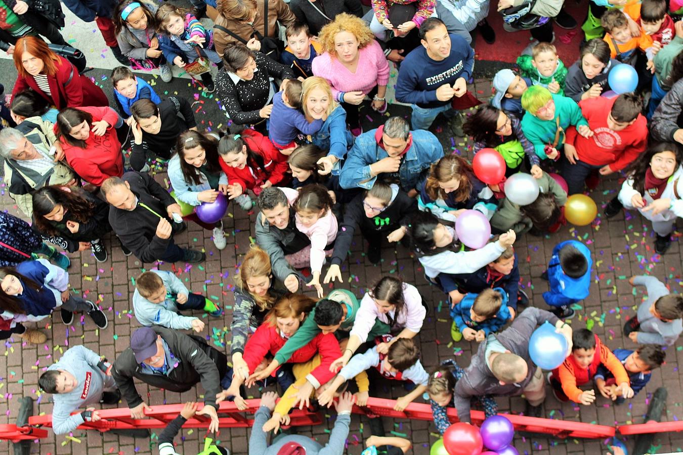 Fotos: Lanzamiento del cohete de las fiestas de San Isidro en Villamediana