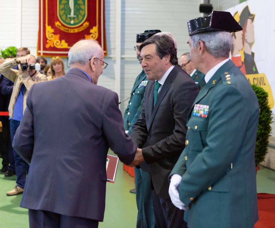 El Acuartelamiento de la Guardia Civil de Logroño ha celebrado este lunes un acto conmemorativo