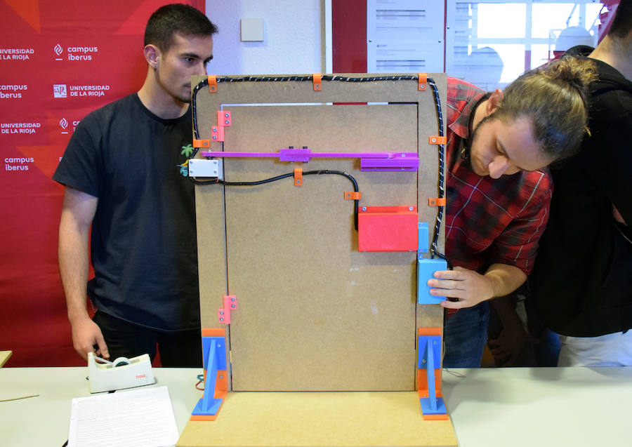 En total, los estudiantes de la Escuela Técnica Superior de Ingeniería Industrial han desarrollado 23 proyectos