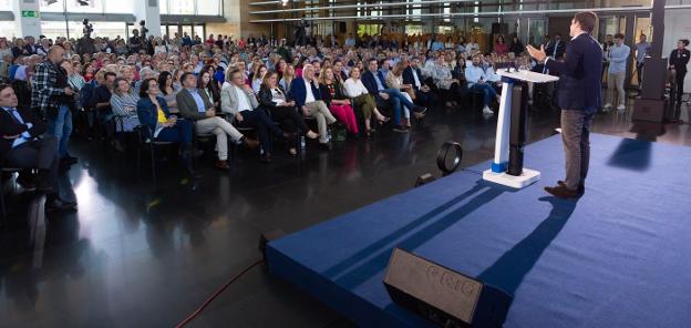 El mitin de Pablo Casado en el Riojafórum, el lunes. 