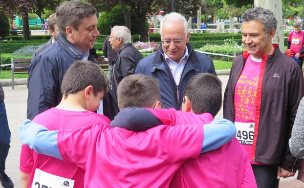 Ceniceros, con Galiana y Escobar, este domingo. 