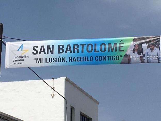 Cartel electoral en San Bartolomé (Lanzarote). :: 