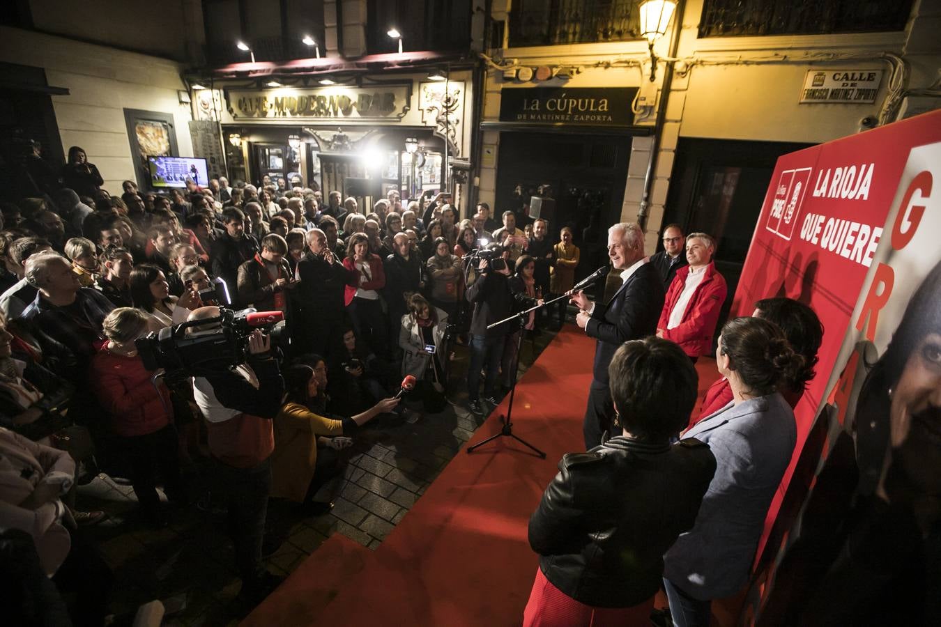 Fotos: El PSOE celebra su victoria en las elecciones autonómicas y municipales de La Rioja