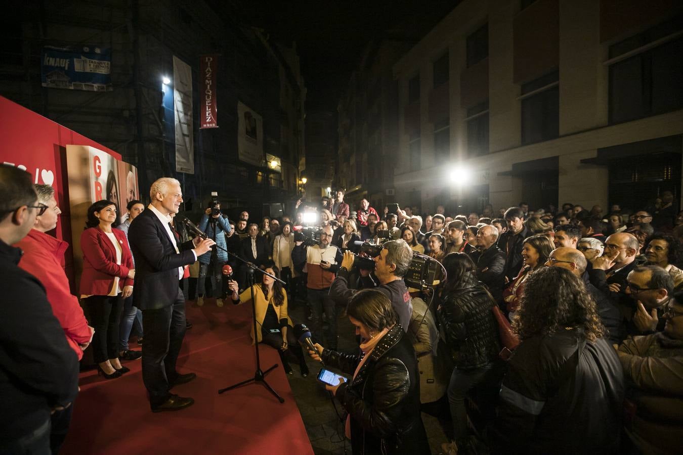 Fotos: El PSOE celebra su victoria en las elecciones autonómicas y municipales de La Rioja