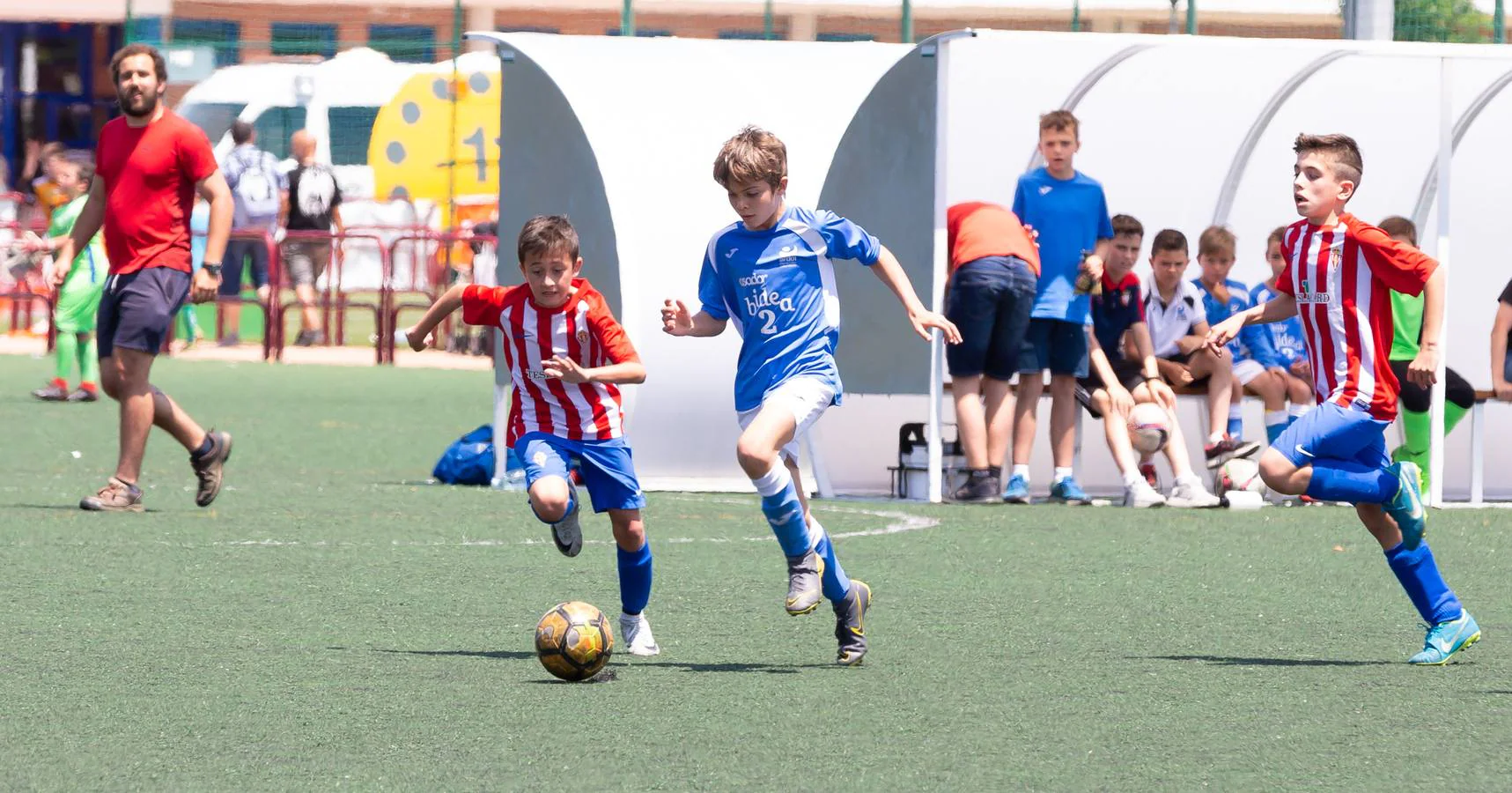 Fotos: Finales y entrega de trofeos en el torneo del Comillas