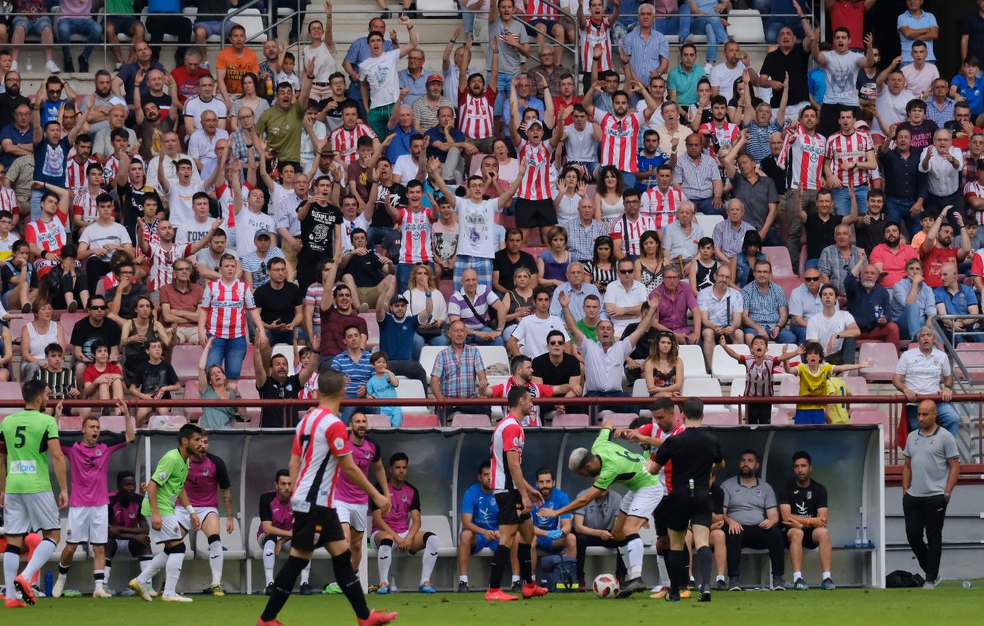 Fotos: UDL-Badajoz: el ambiente previo