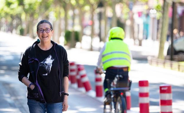 Concha Hernani en el bulevar de avenida de la Paz, en cuya ampliación tuvo mucho que ver Ecologistas en Acción