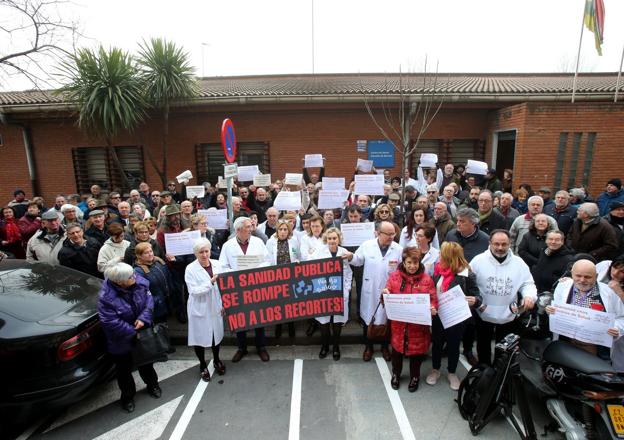 Imagen de archivo de una de las protestas en el centro de salud Gonzalo de Berceo.