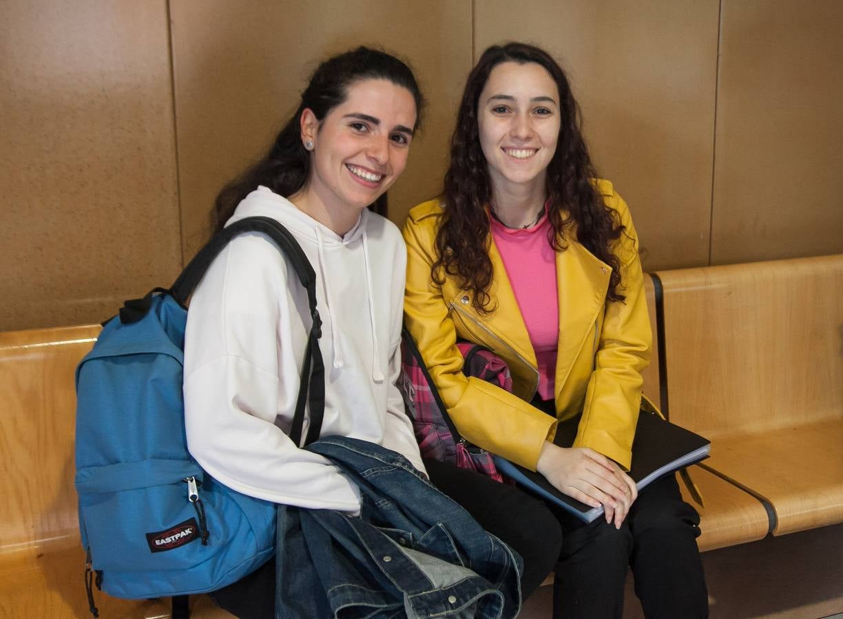 Fotos: Comienza la EBAU en Logroño