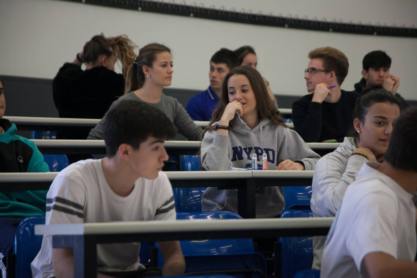 Fotos: Comienza la EBAU en Logroño