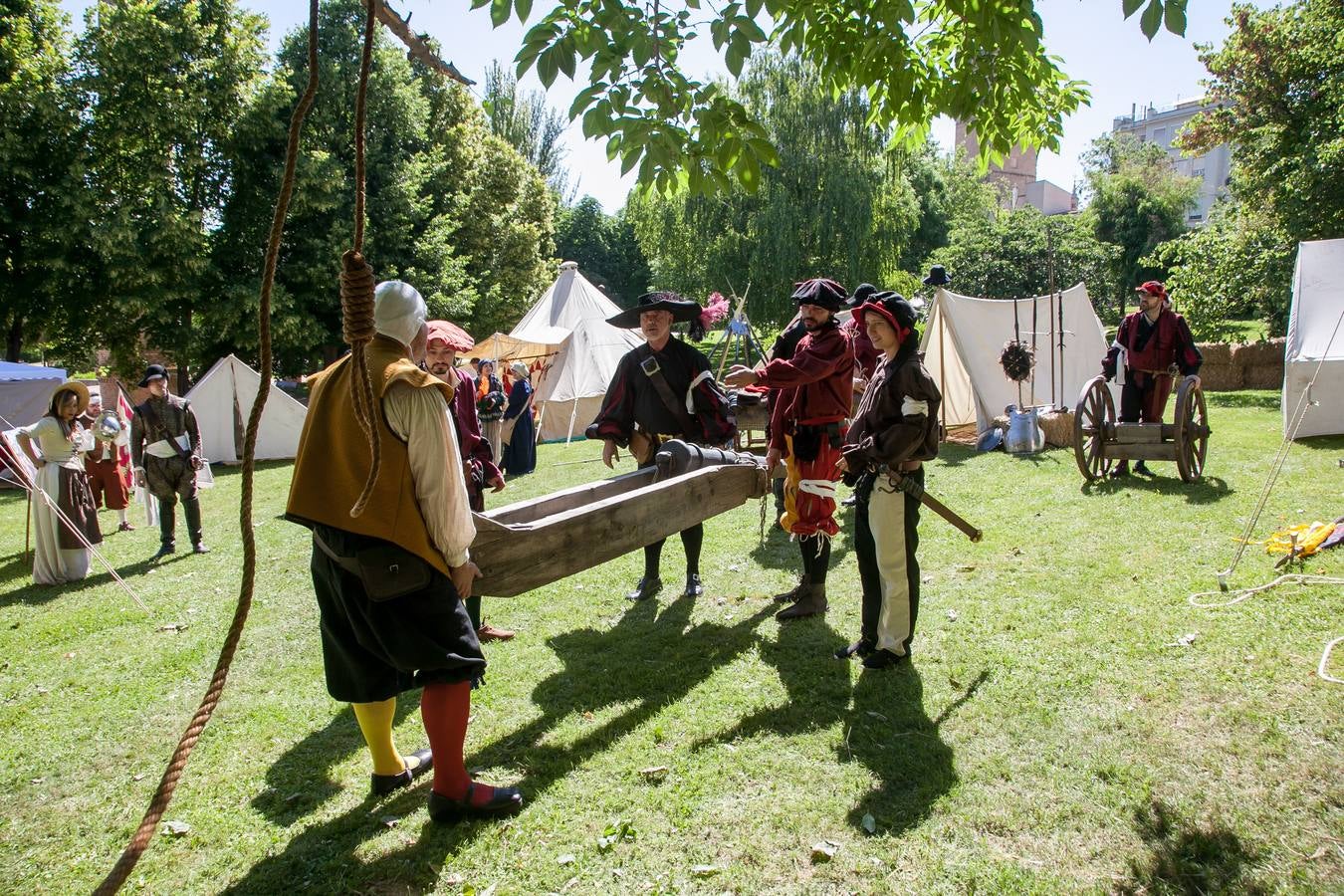 Fotos: Recreación del campamento francés en el parque del Ebro