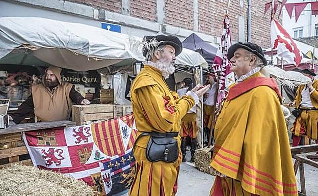 Comienzan las recreaciones del asedio junto al Revellín
