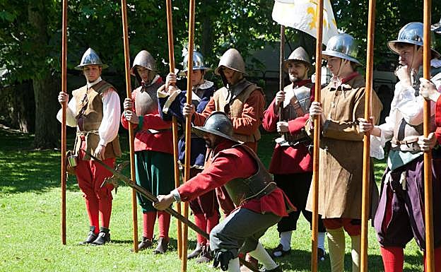 Todas las fotos del campamento francés en el parque del Ebro