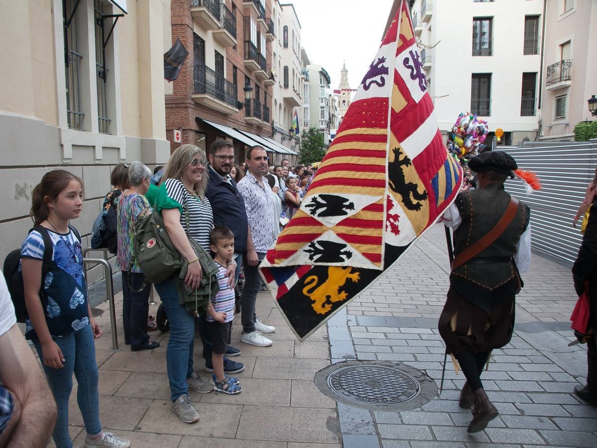 Fotos: Ambiente en las calles de Logroño por San Bernabé: el sábado