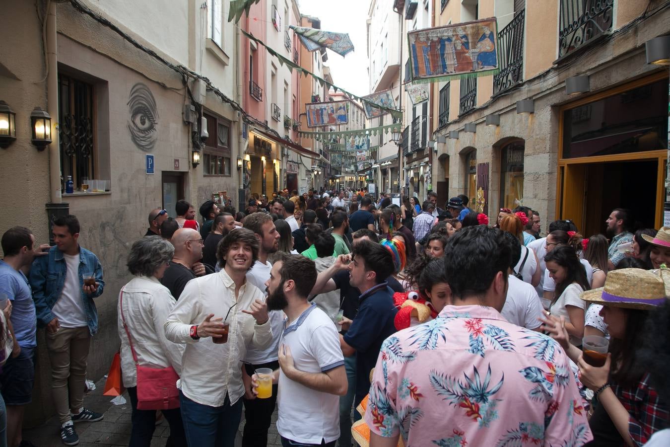 Fotos: Ambiente en las calles de Logroño por San Bernabé: el sábado