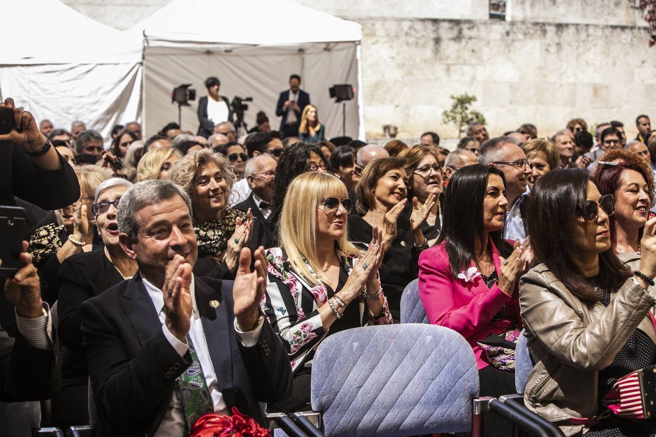 San Millán de la Cogolla ha acogido la celebración institucional del 9 de junio con la entrega de las Medallas de La Rioja, el Galardón de las Artes y las distinciones de Riojanos Ilustres 