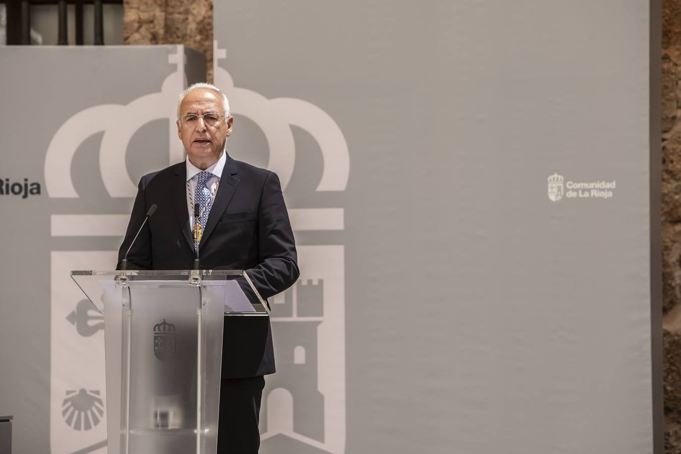 San Millán de la Cogolla ha acogido la celebración institucional del 9 de junio con la entrega de las Medallas de La Rioja, el Galardón de las Artes y las distinciones de Riojanos Ilustres 