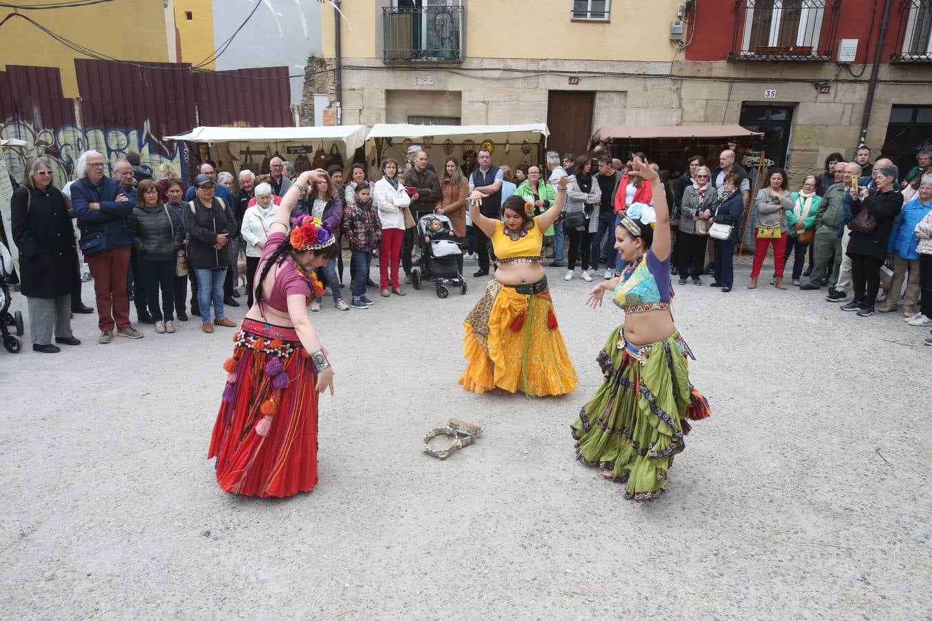 Fotos: Los franceses acampan a orillas del Ebro