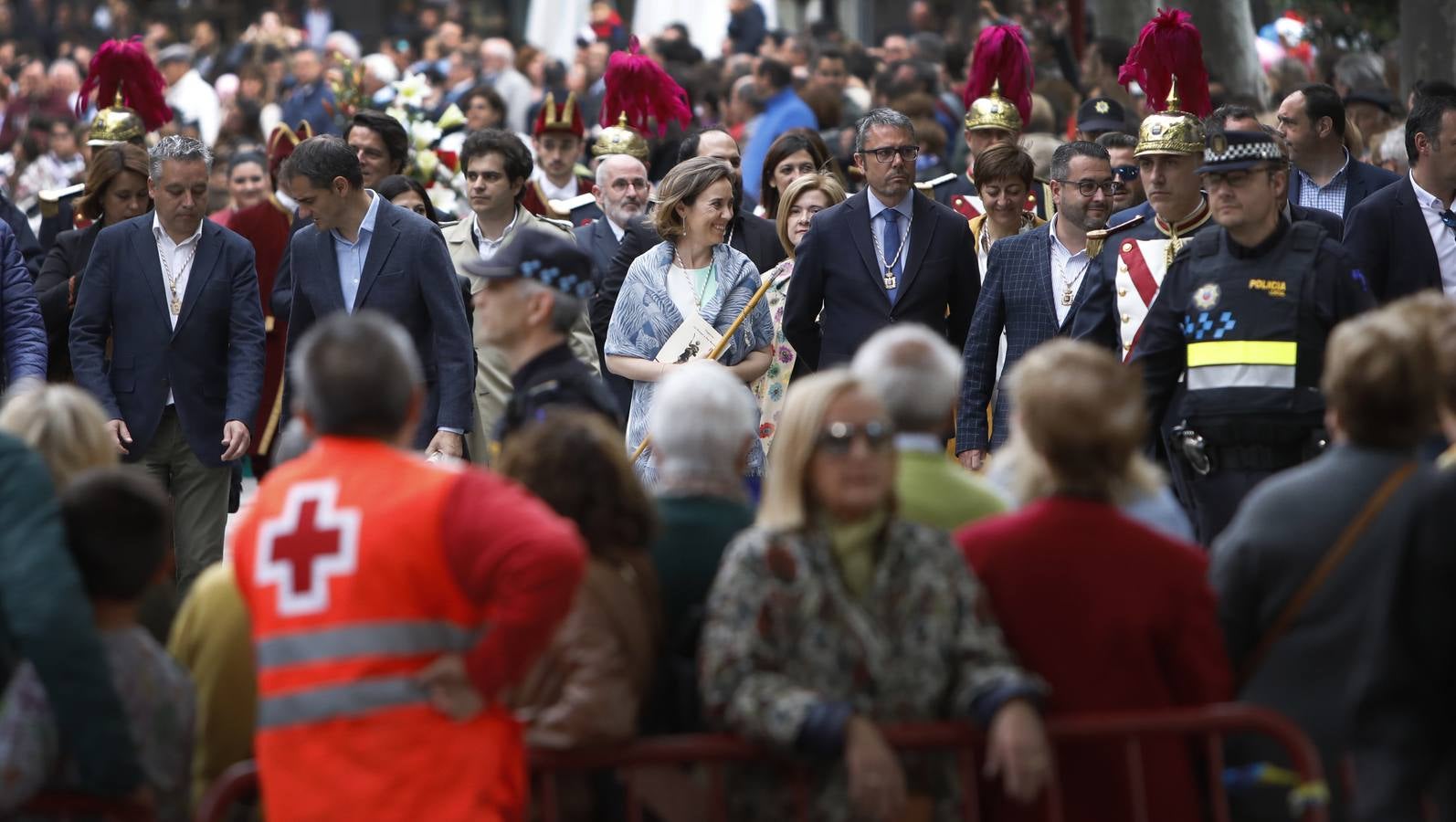 Fotos: Tradicional ofrenda de flores en El Revellín