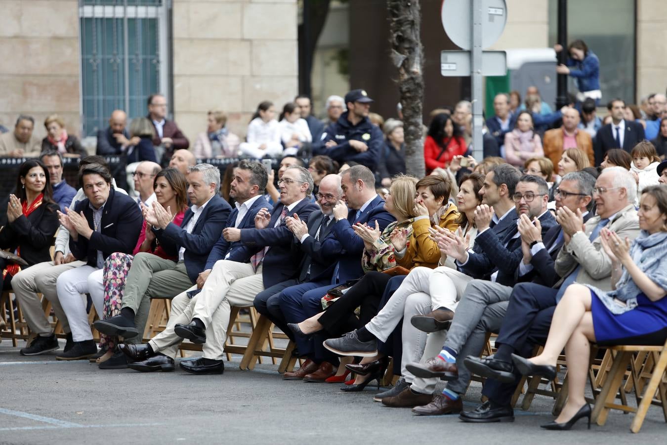 Fotos: Tradicional ofrenda de flores en El Revellín