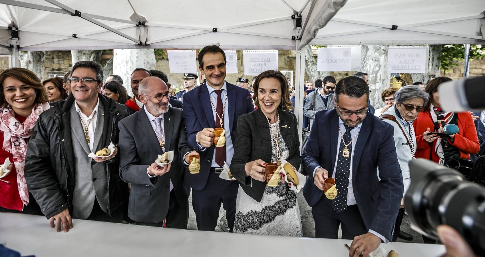 Fotos: Los banderazos y la procesión de San Bernabé