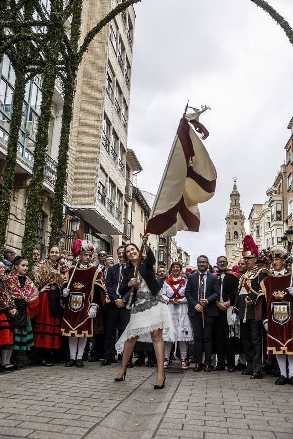 Fotos: Los banderazos y la procesión de San Bernabé