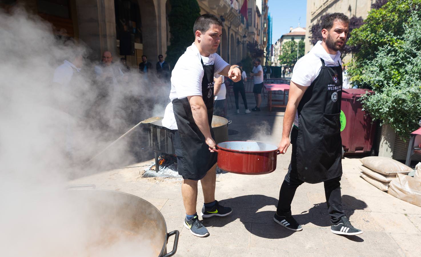 El acto ha tenido lugar en la confluencia de las calles Portales y Juan Lobo