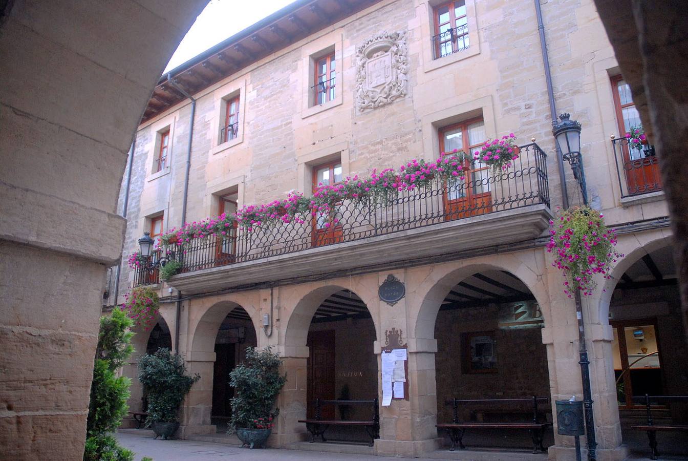 Fachada del Ayuntamiento de Laguardia.