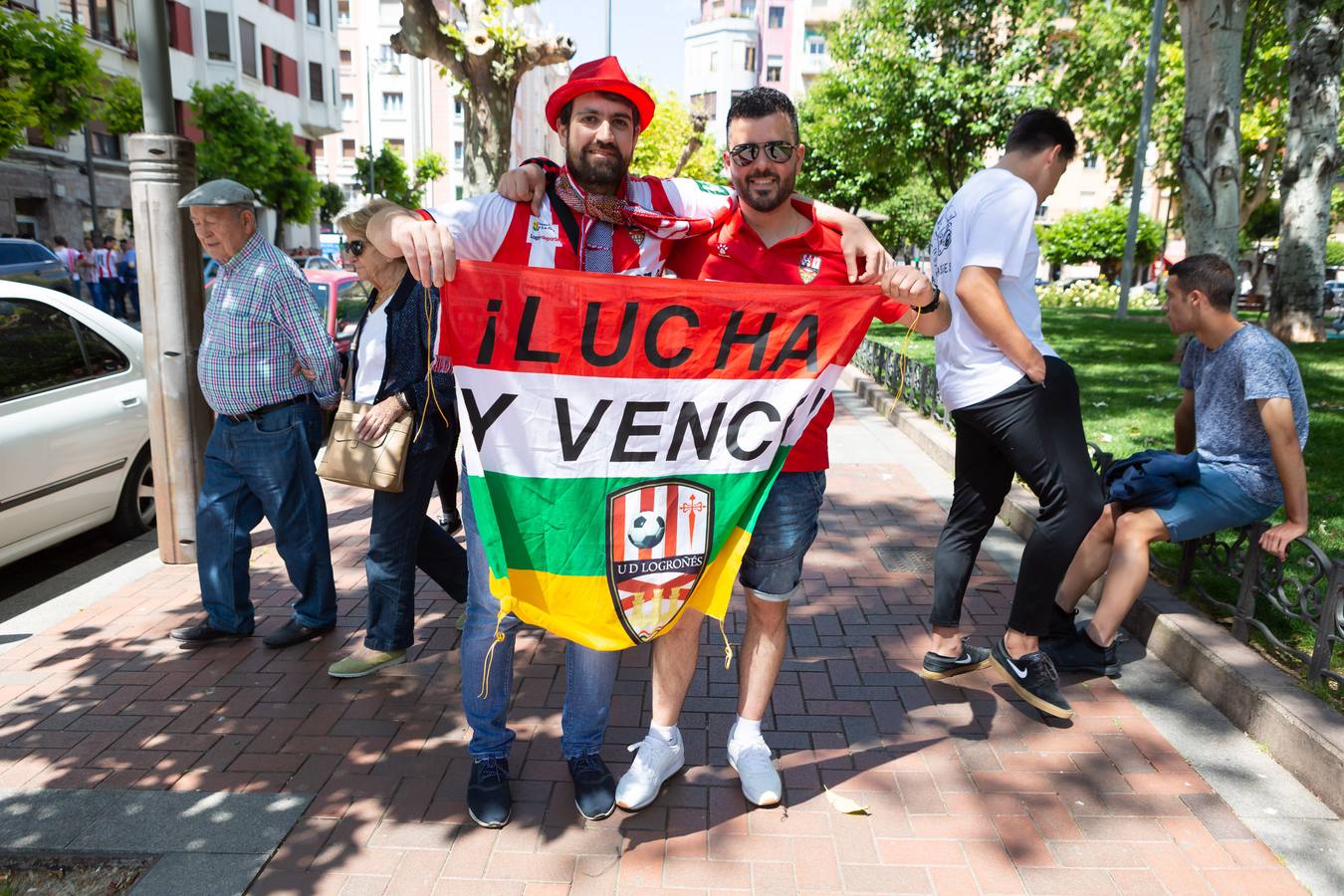 Fotos: Logroño arropa a la UD Logroñés hasta Las Gaunas (1)