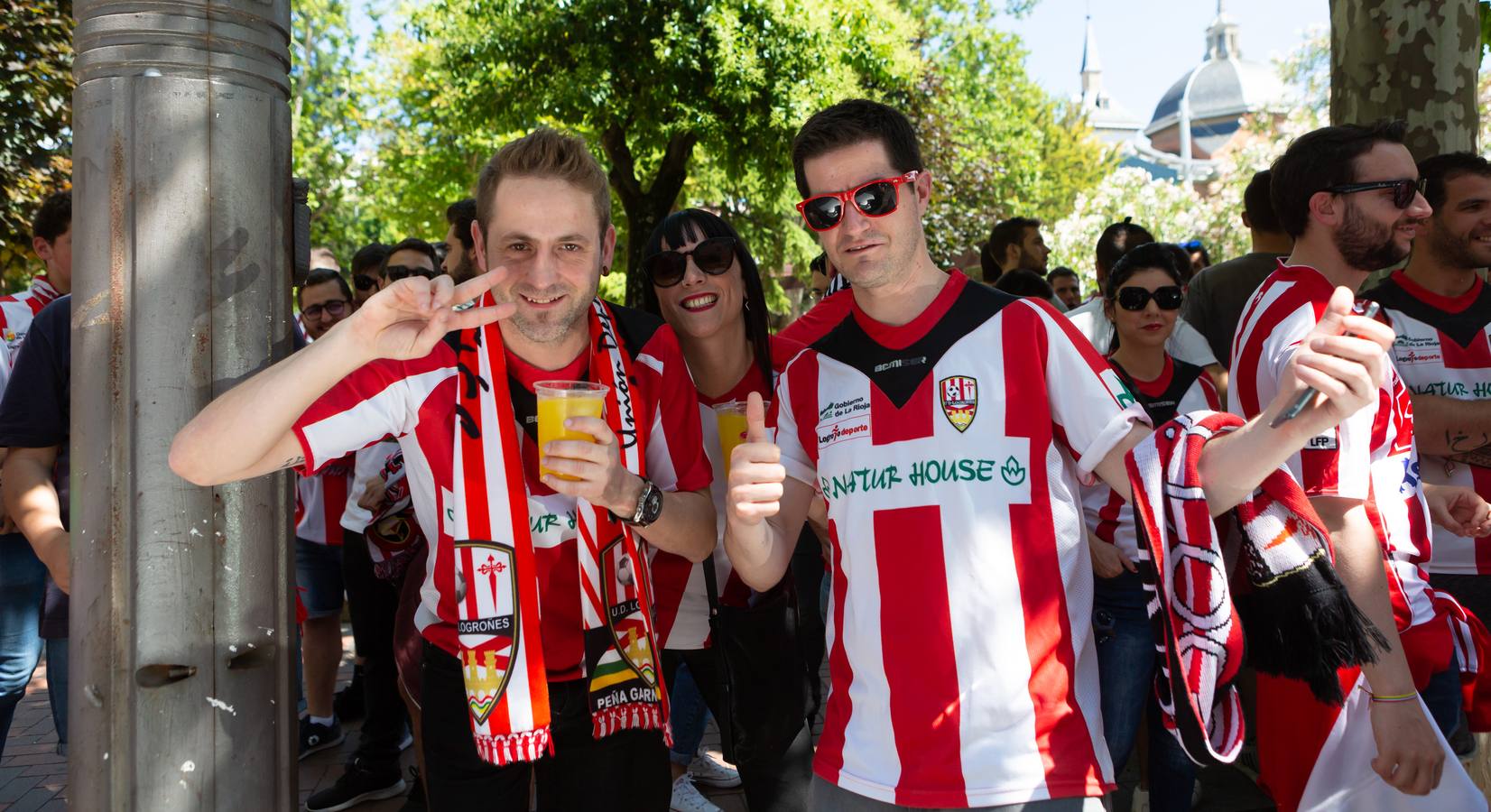 Fotos: Logroño arropa a la UD Logroñés hasta Las Gaunas (1)