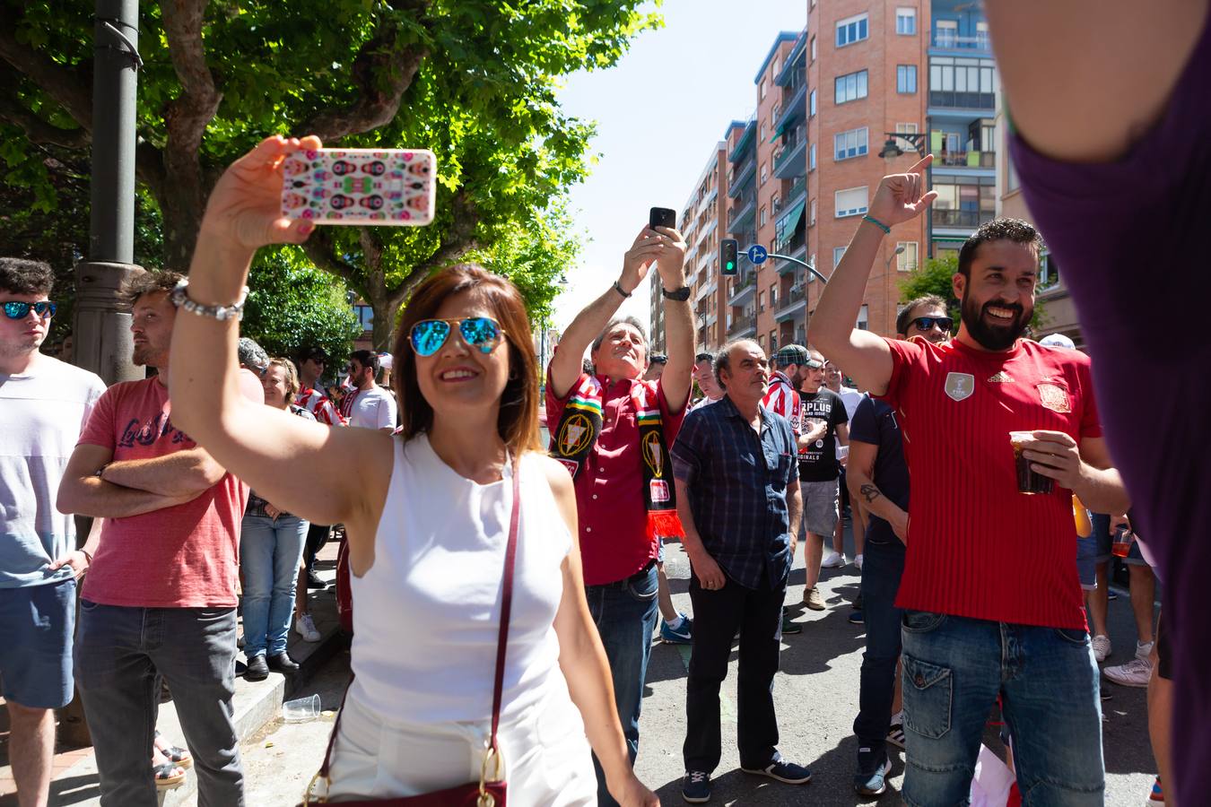 Fotos: Logroño arropa a la UD Logroñés hasta Las Gaunas (1)