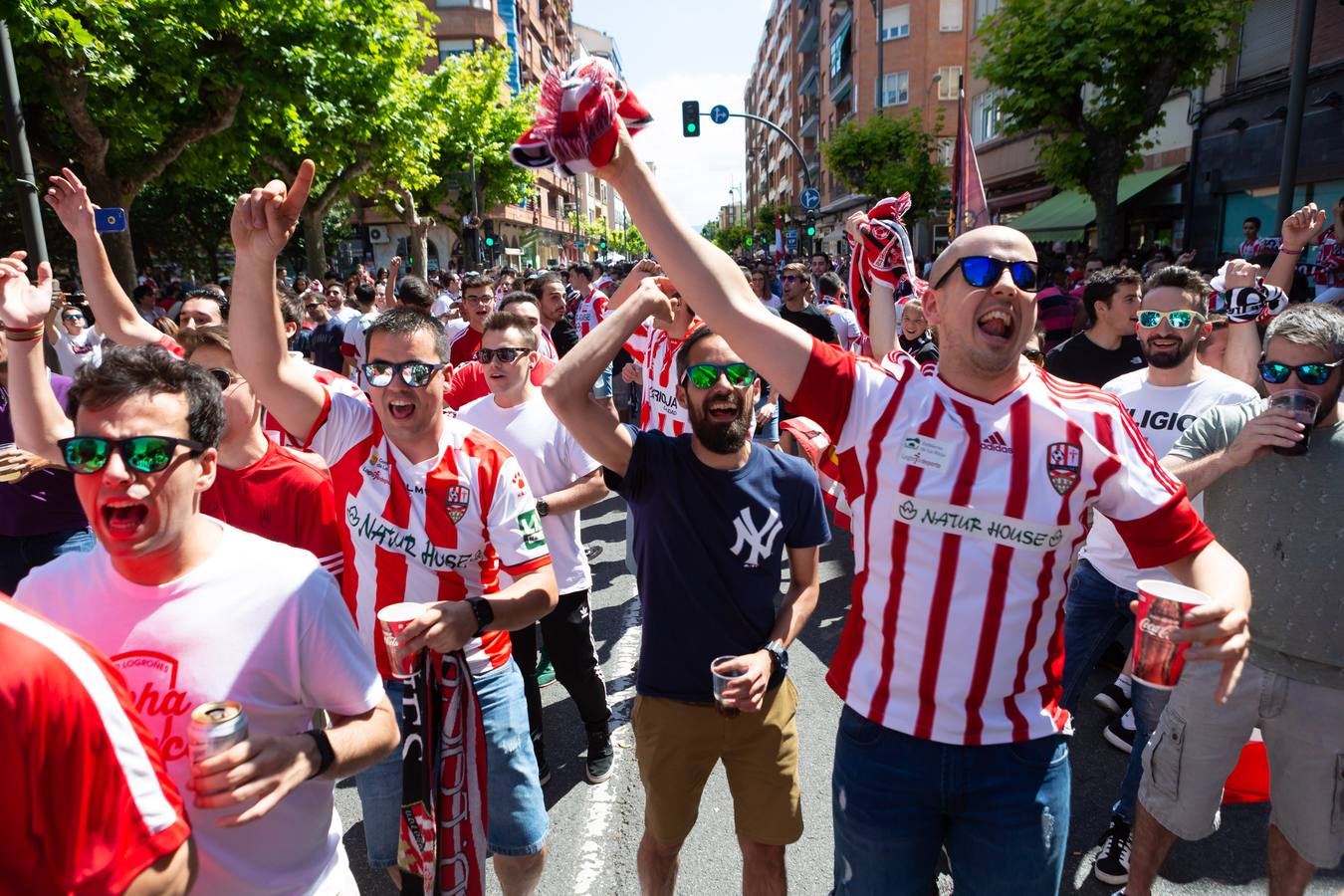 Fotos: Logroño arropa a la UD Logroñés hasta Las Gaunas (1)