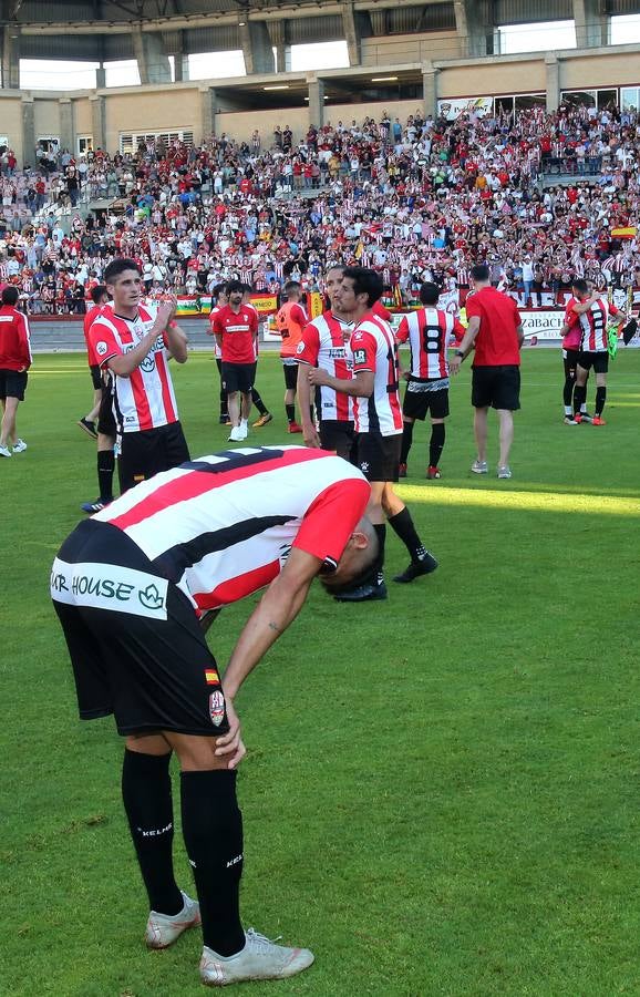 Los blanquirrojos no han pasado del empate ante el bloque alicantino y han quedado eliminados del 'play off' de ascenso a Segunda División.