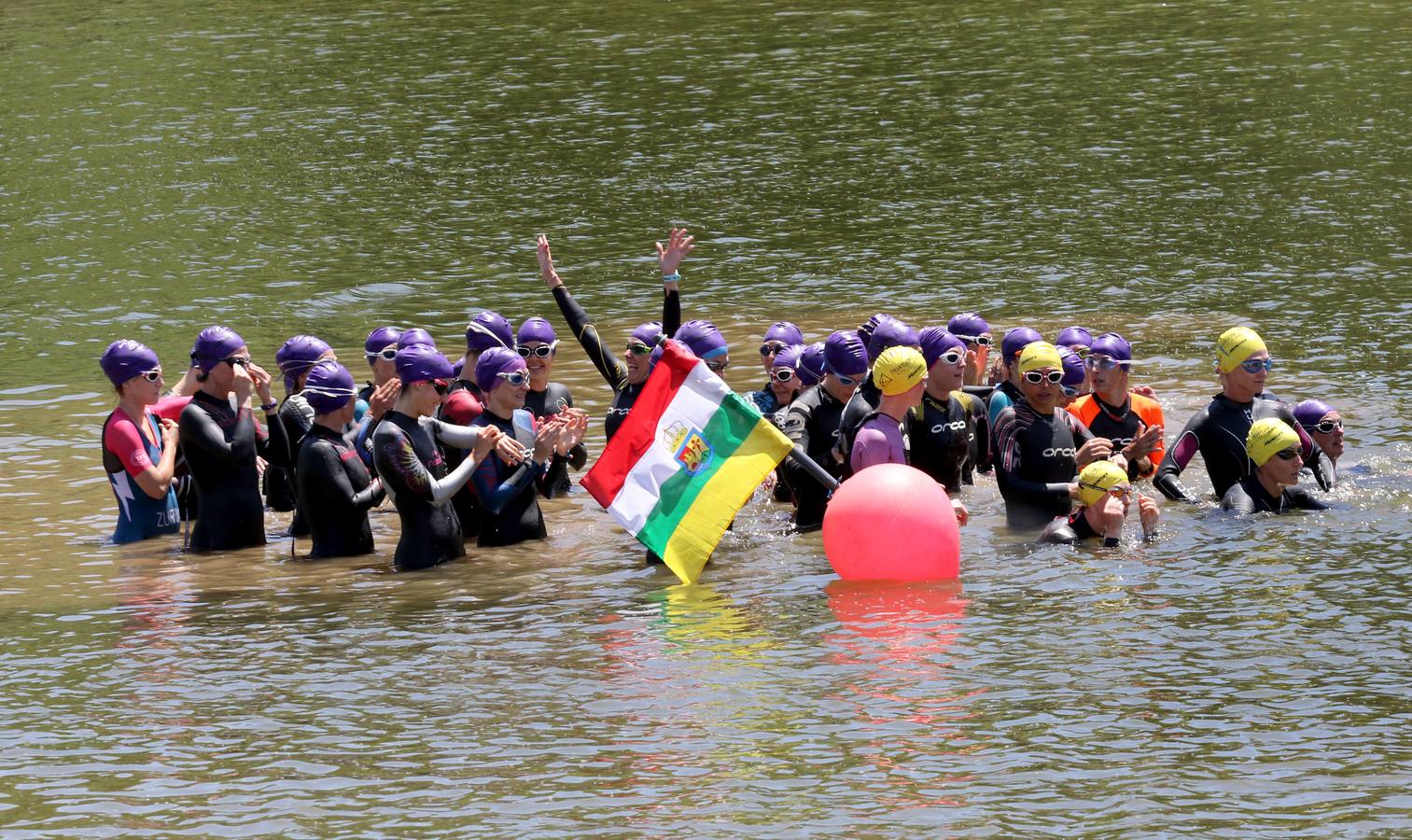 Fotos: La tercera edición del Triatlón La Rioja, en imágenes