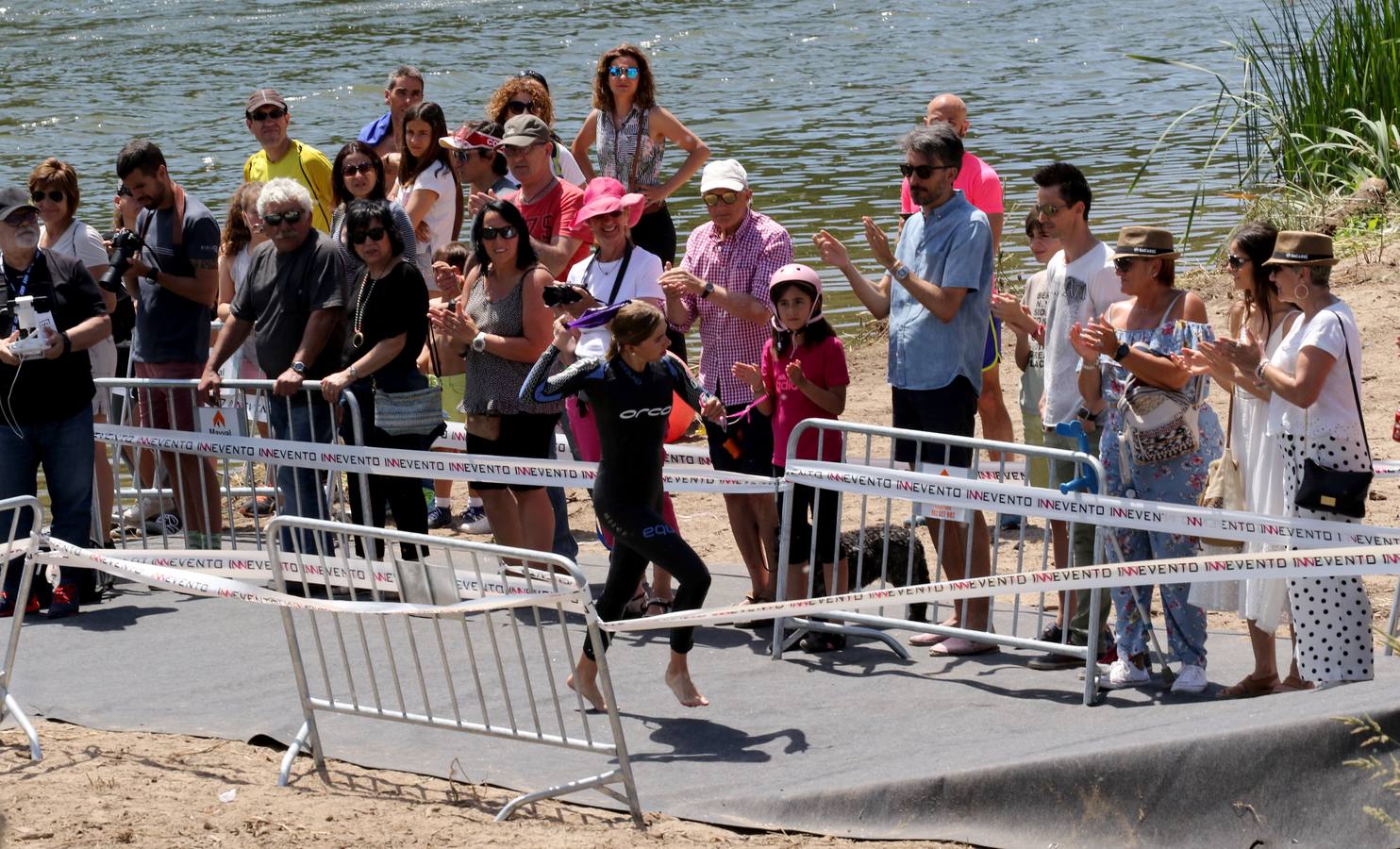 Fotos: La tercera edición del Triatlón La Rioja, en imágenes